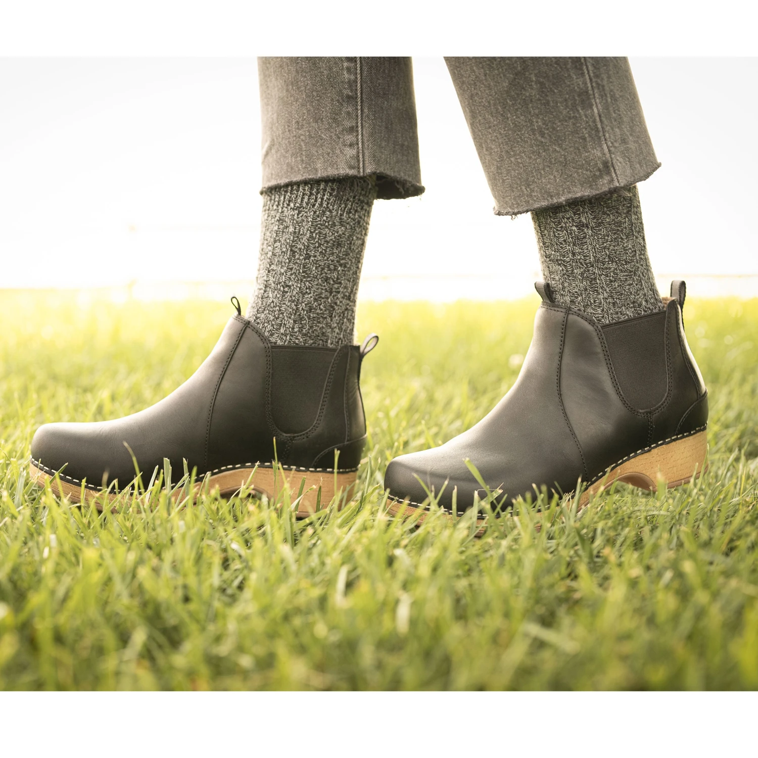 Dansko Becka Black Oiled Pull Up 4 Dansko Becka Black Oiled Pull Up - Image 2